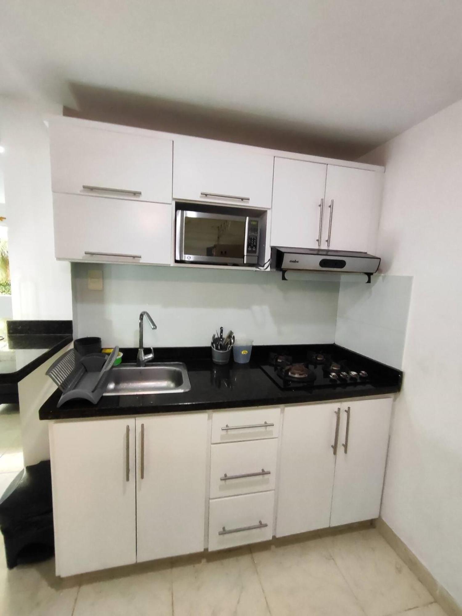 Em3-1g De 1 Hab En Zona Residencial Aire Acondicionado Wifi Y Parqueadero